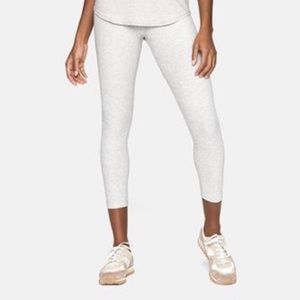 Outdoor Voices 3/4 warmup legging in Dove